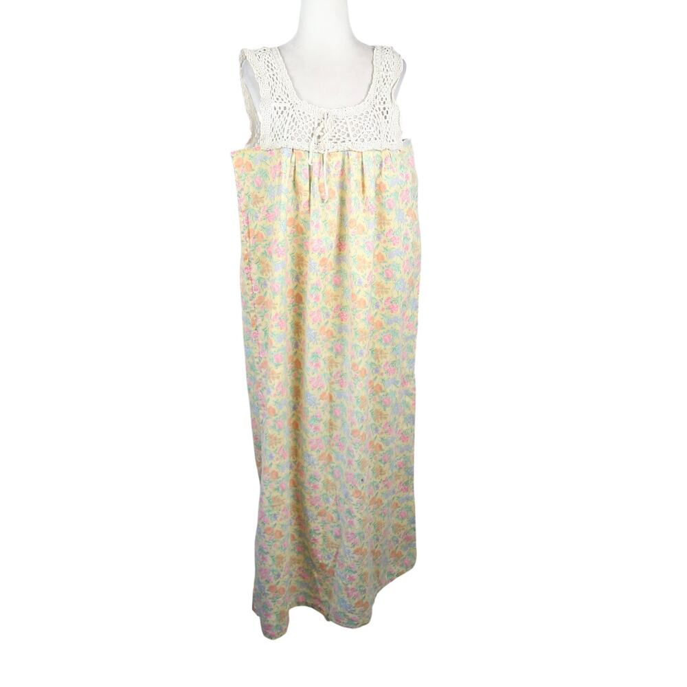 Vintage 70s Yellow Floral Maxi Muumuu Dress Crochet Trim M